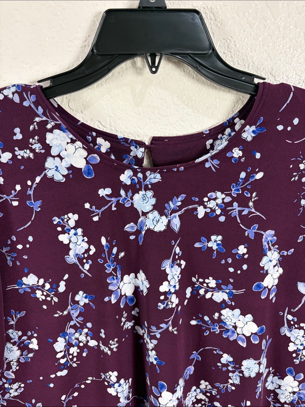 KARLLAGERFELD,Size 2X,Women's Plum Floral Ruffle-Sleeve Blouse - Picture 6 of 17